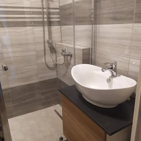 Hetedik Appartamento *